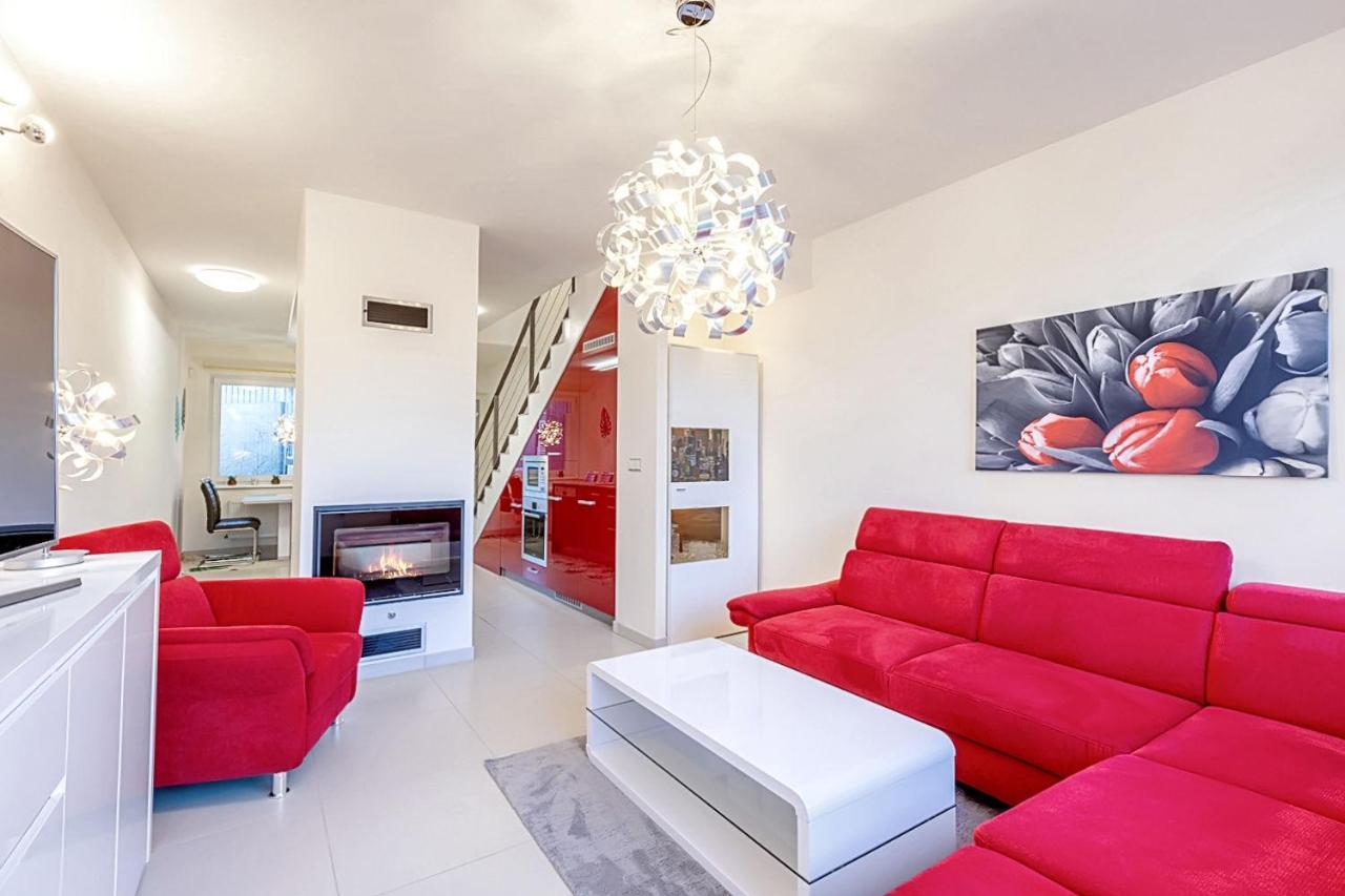 Loučná pod Klínovcem Miky Apartman Klinovec Garden מראה חיצוני תמונה
